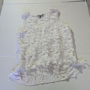 Unique Spectrum Floral Lace Sleeveless Blouse - White